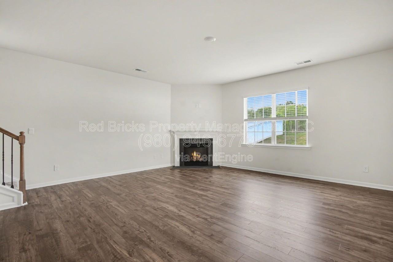 11010 Austin Estates Dr - Photo 7 of 30