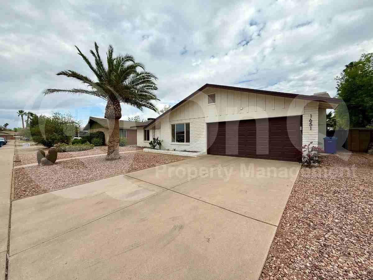 1651 E Verlea Dr - Photo 2 of 22