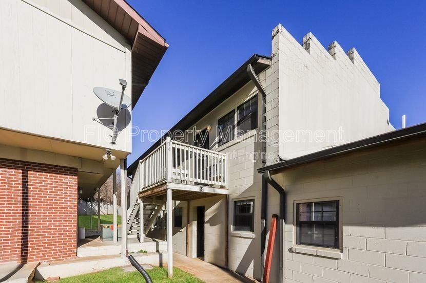 80 Jones Rd #4 - Photo 2 of 14