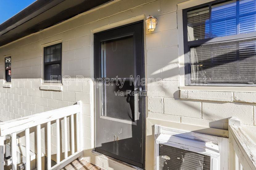 80 Jones Rd #4 - Photo 3 of 14