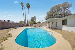 2303 E Inverness Ave - Photo 1 of 1