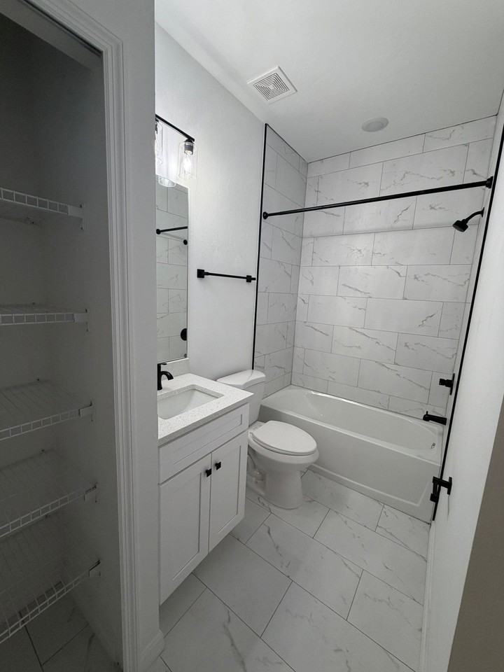 1145 Edgerton Ave - Photo 6 of 15