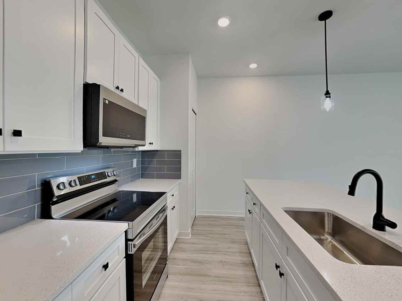 4455 29th St Sw - Photo 4 of 38