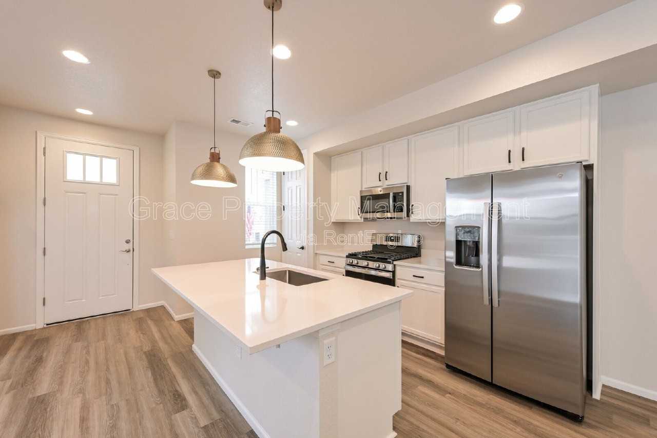 5358 Routt St #B - Photo 5 of 27