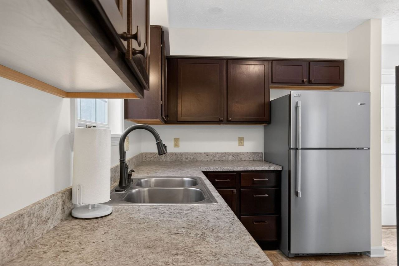 11530 Tomahawk Trl W - Photo 2 of 15