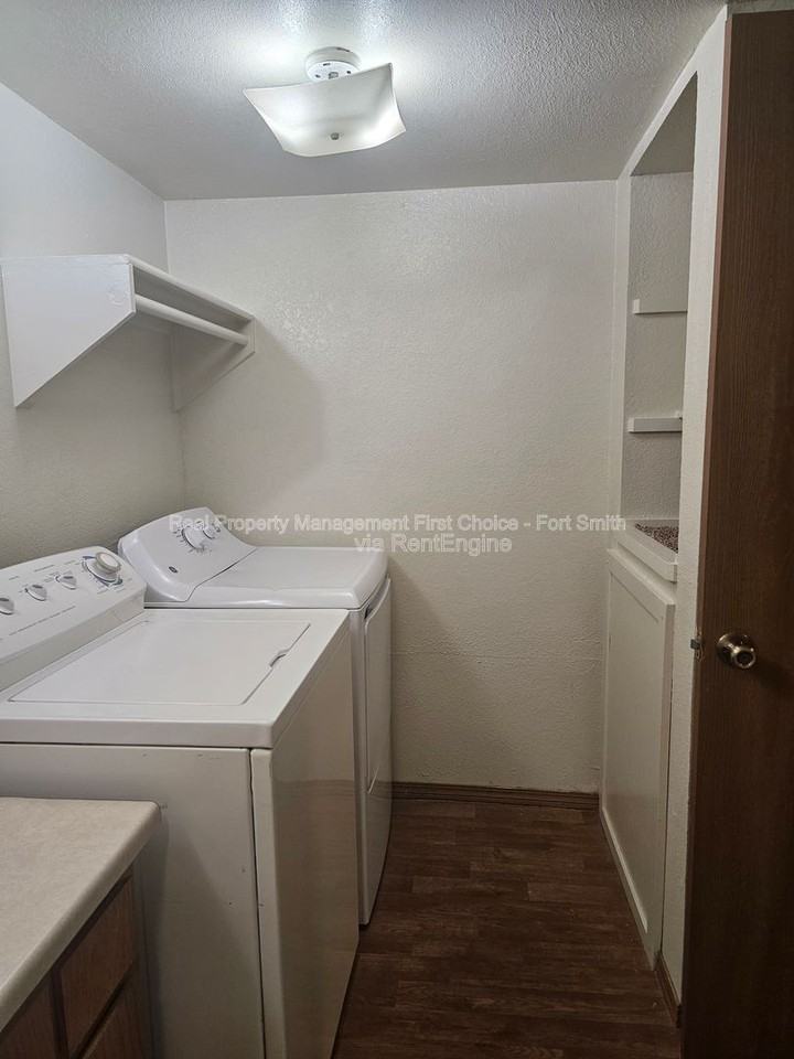 140 Cedar Creek Ct #5 - Photo 7 of 12