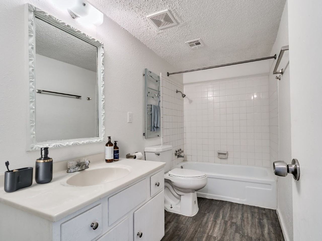 Parkside Apartments - Photo 3 of 50