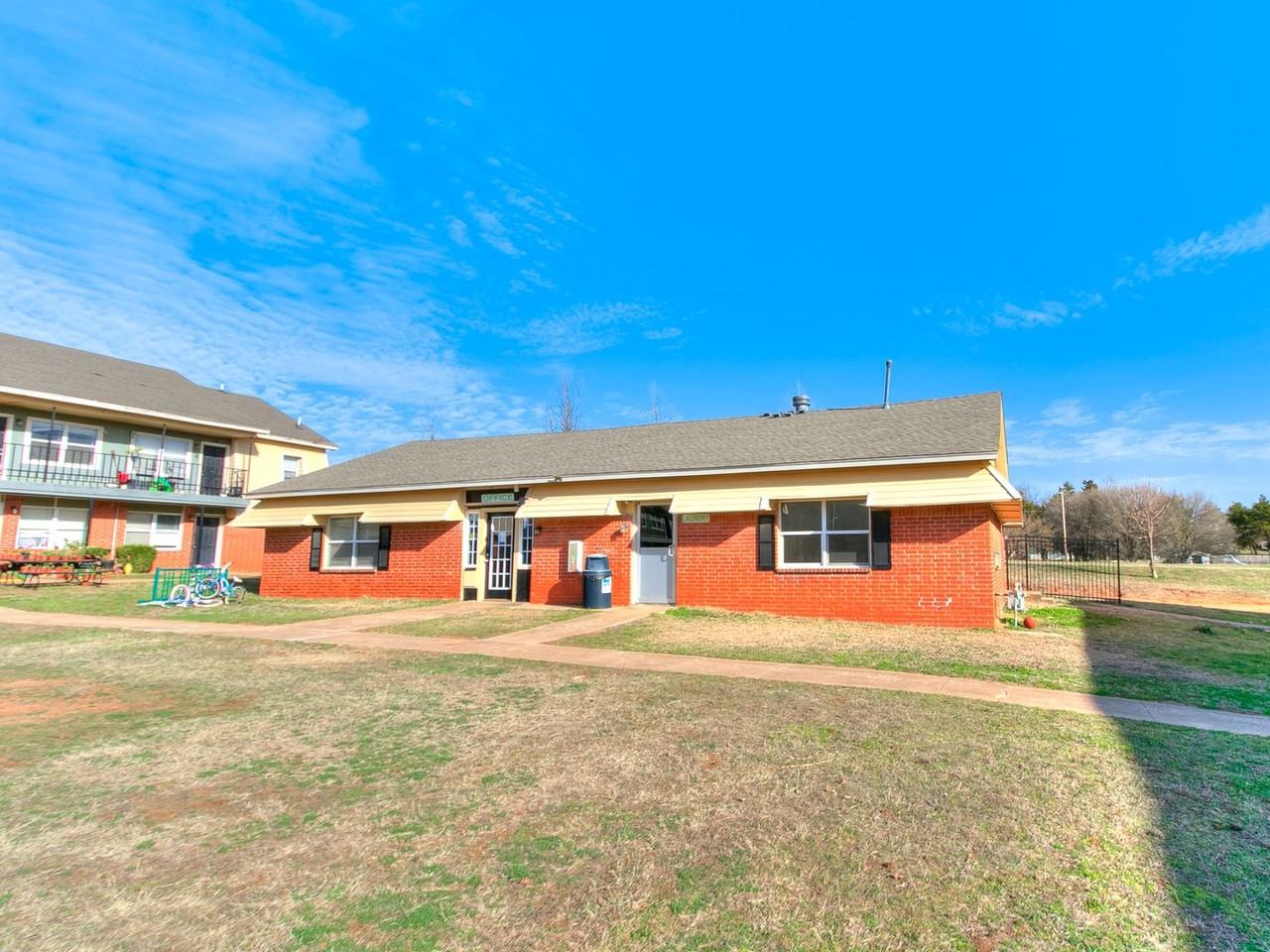 Parkside Apartments - Photo 6 of 50