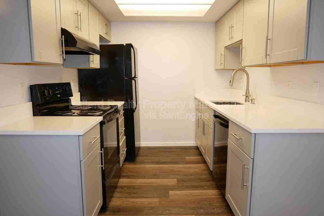 6116 22nd Ave Nw #2 - Photo 6 of 18