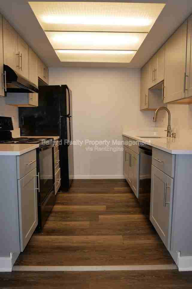 6116 22nd Ave Nw #2 - Photo 7 of 18