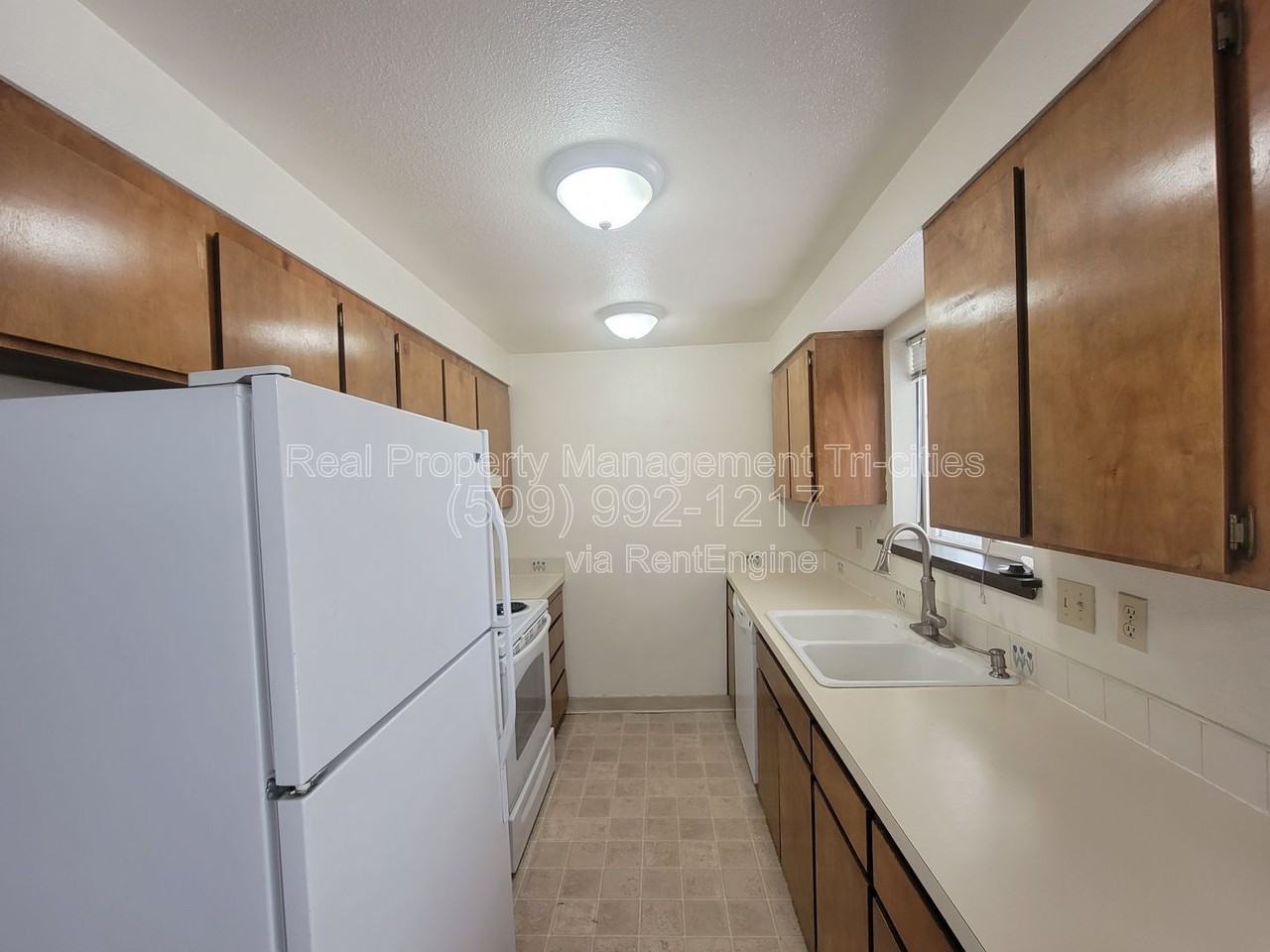 8831 W Entiat Ave - Photo 5 of 14