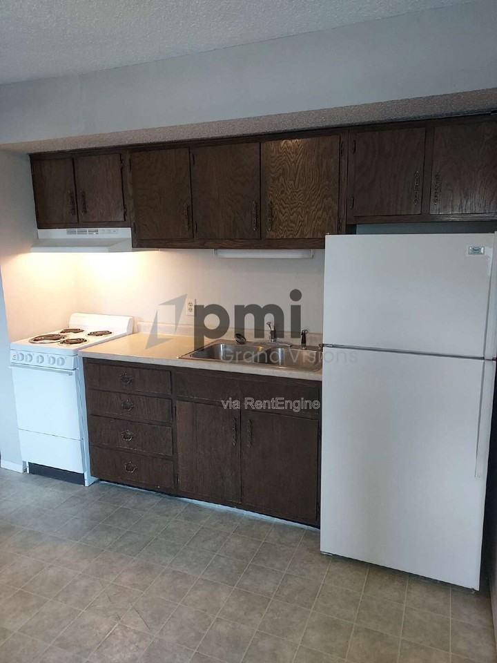 465 E Main St #13 - Photo 2 of 18