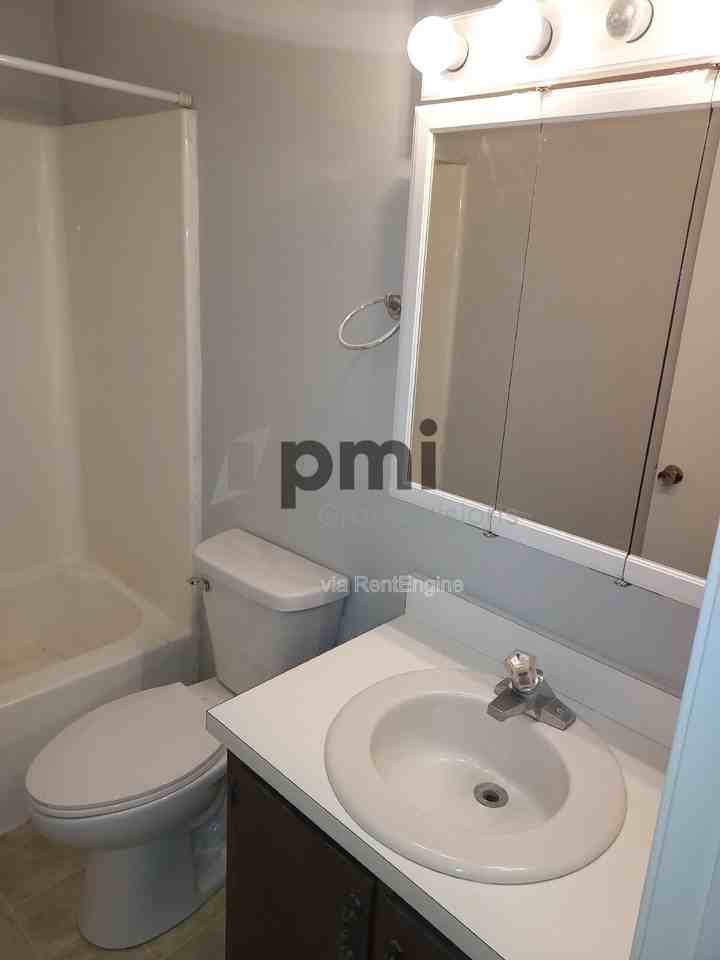 465 E Main St #13 - Photo 4 of 18