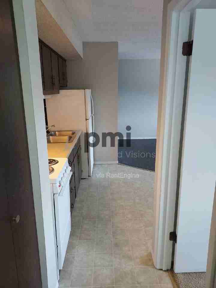 465 E Main St #13 - Photo 5 of 18