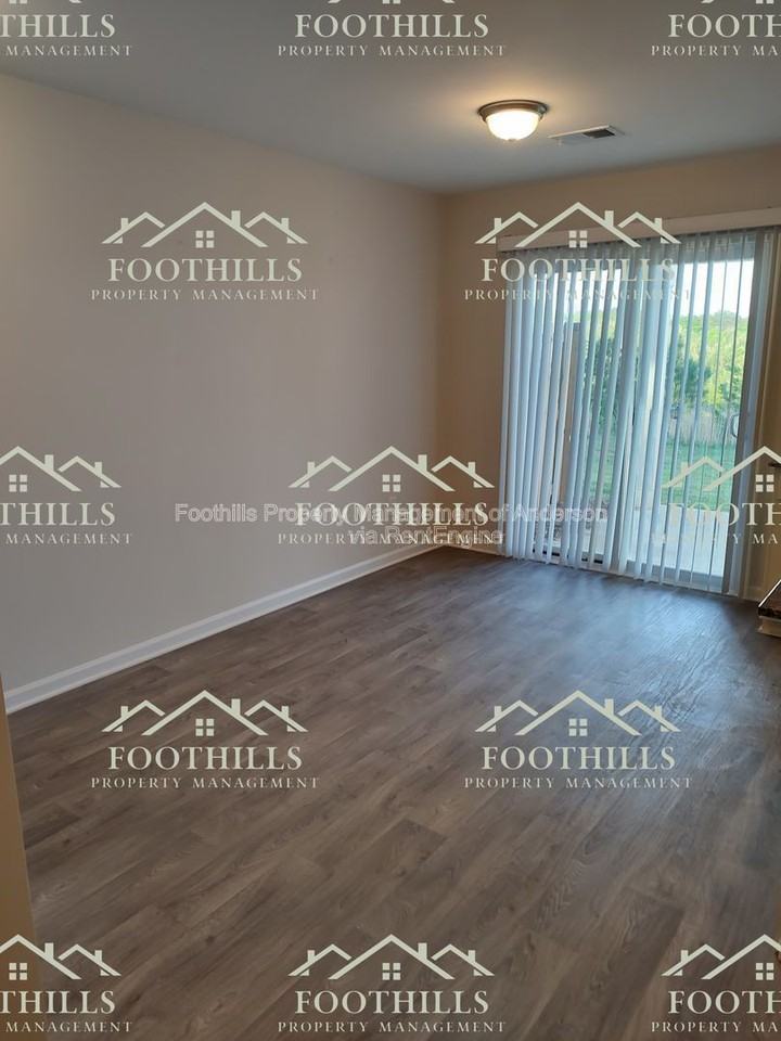 145 Adger Rd - Photo 3 of 25