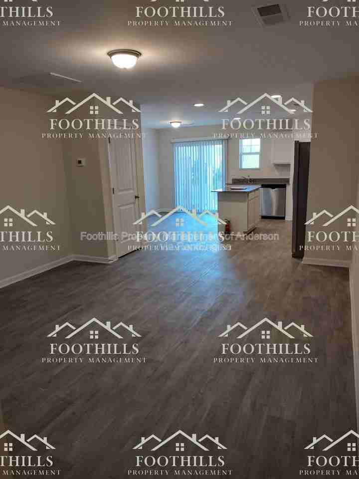 145 Adger Rd - Photo 7 of 25