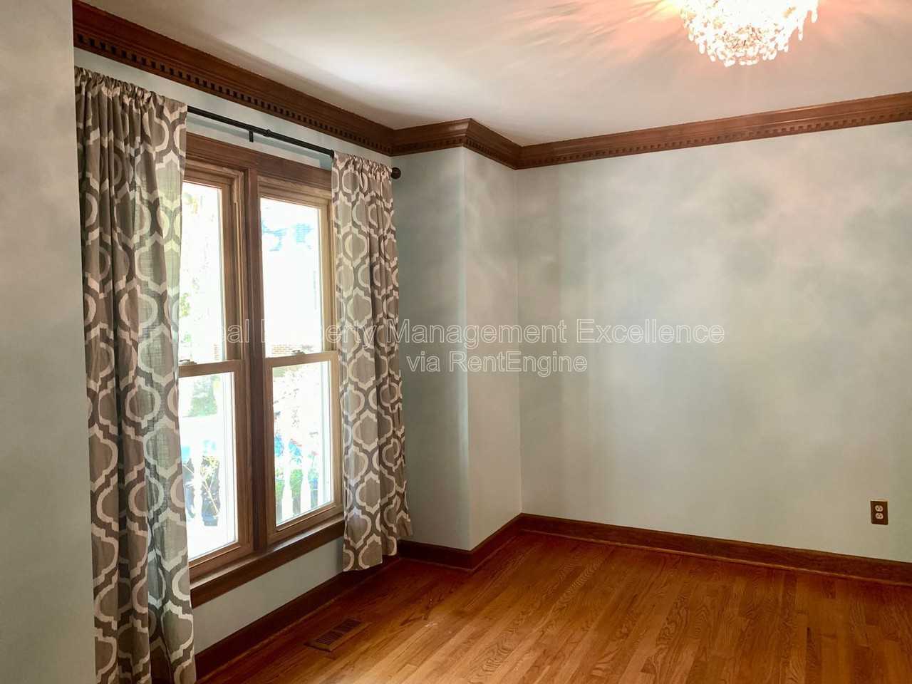 2605 Diamondhitch Trl - Photo 4 of 31