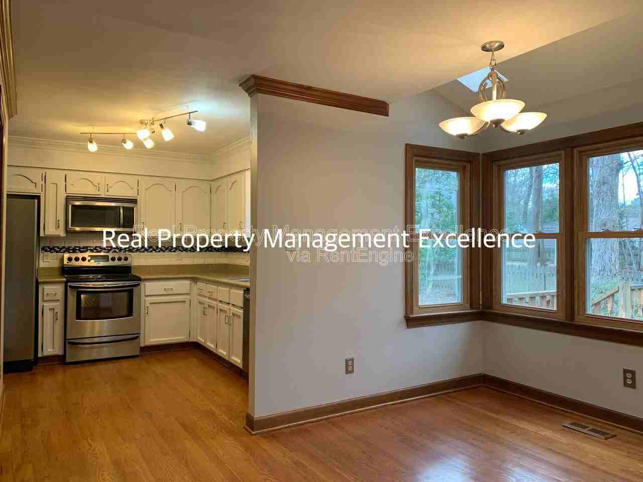 2605 Diamondhitch Trl - Photo 7 of 31