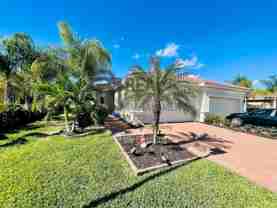 2555 Vine Ave - Photo 1 of 1