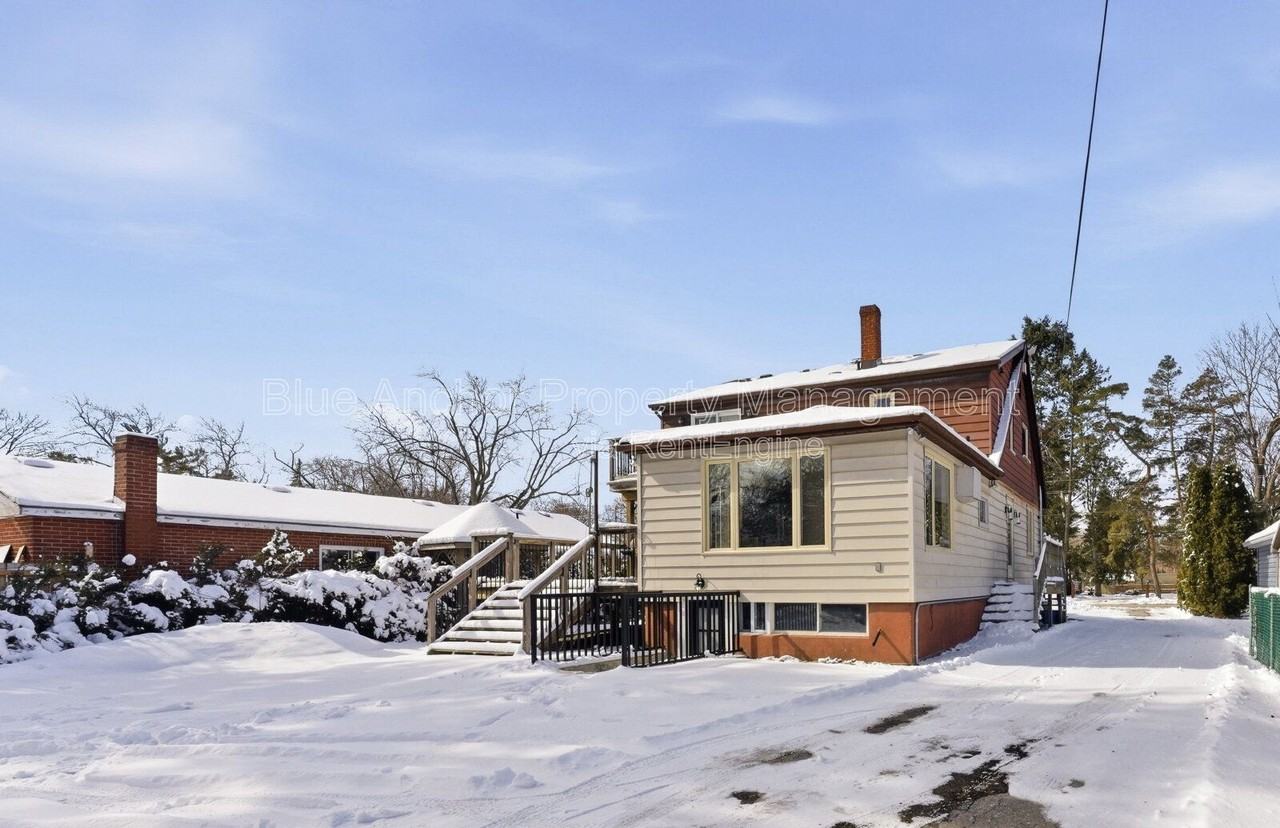 247 Macdonald Ave #1 - Photo 2 of 12