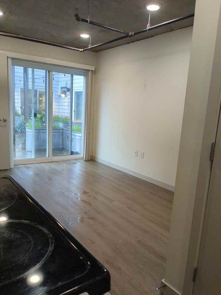 6404 Roosevelt Apartments - Photo 6 of 19