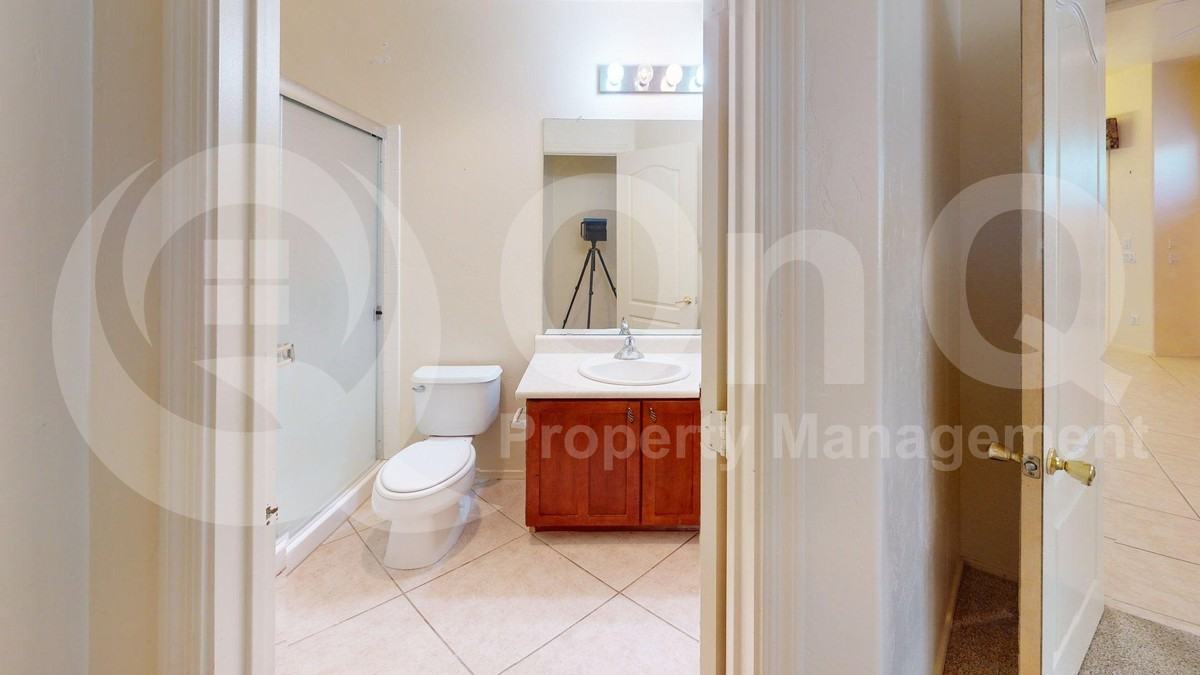 1230 N Golden Palomino Pl - Photo 7 of 24