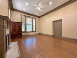 featured image of 420 College St #B