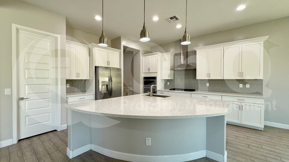 7536 E Peralta Ave - Photo 3 of 26