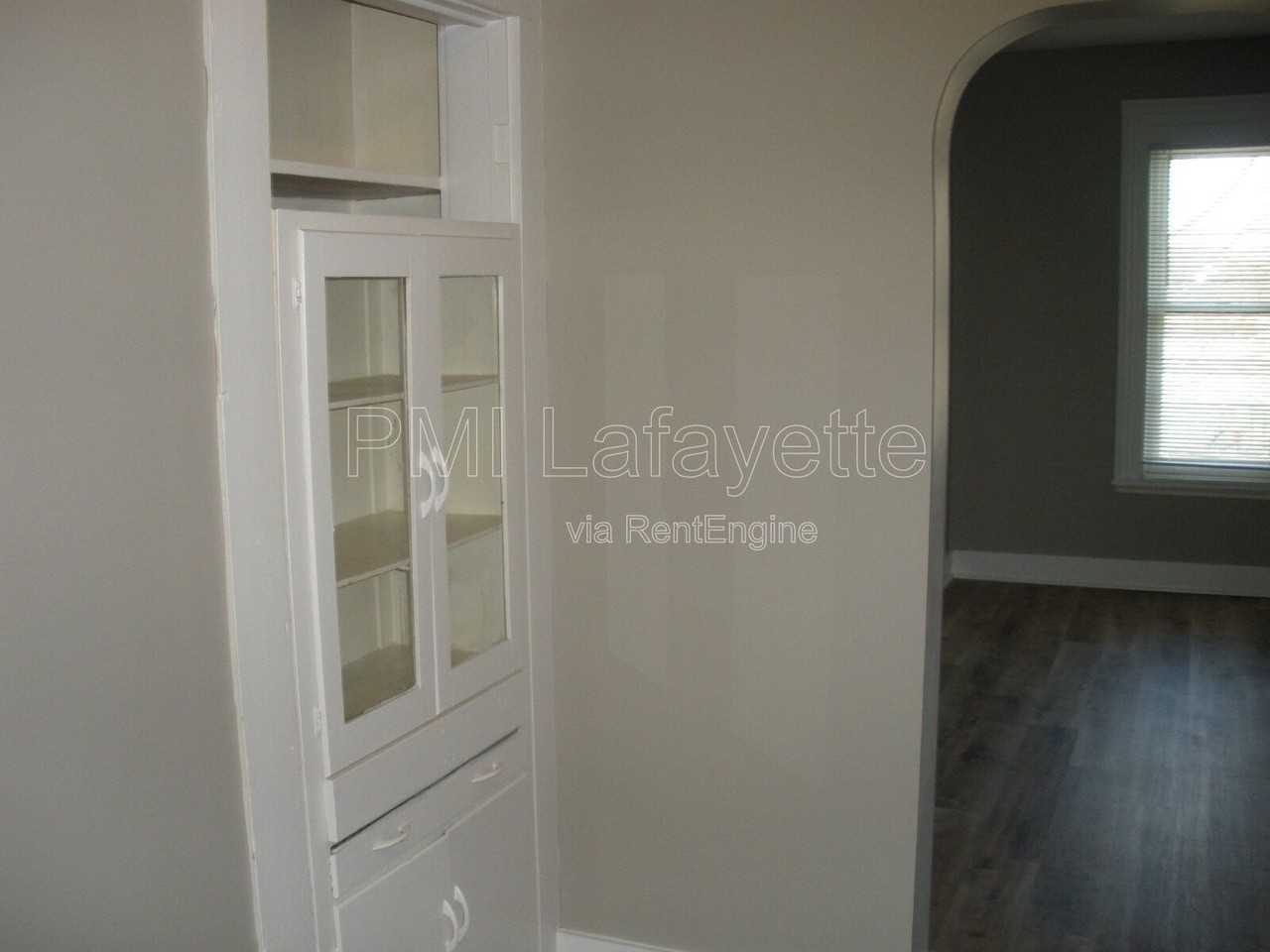 1226 Greenbush St - Photo 3 of 11