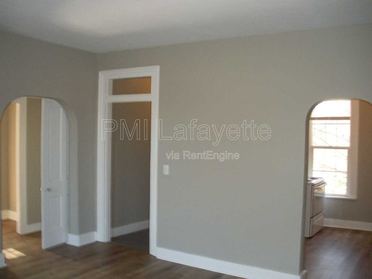 1226 Greenbush St - Photo 5 of 11