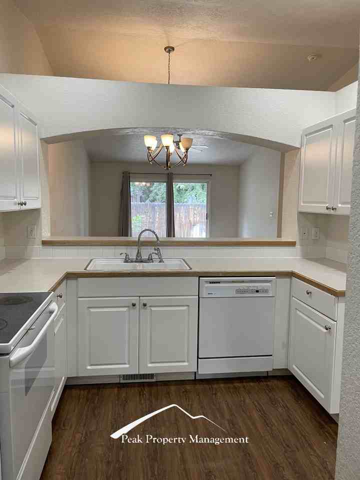 6196 W Villa Park St #1 - Photo 2 of 4