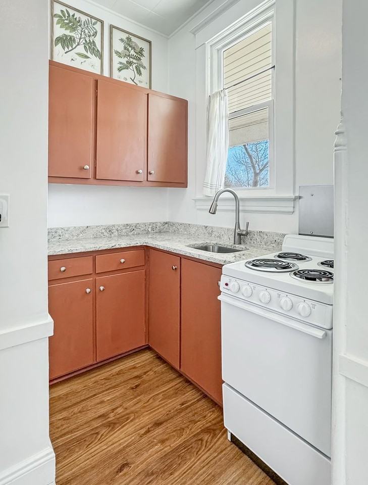 603 Franklin Ave #1 - Photo 2 of 7