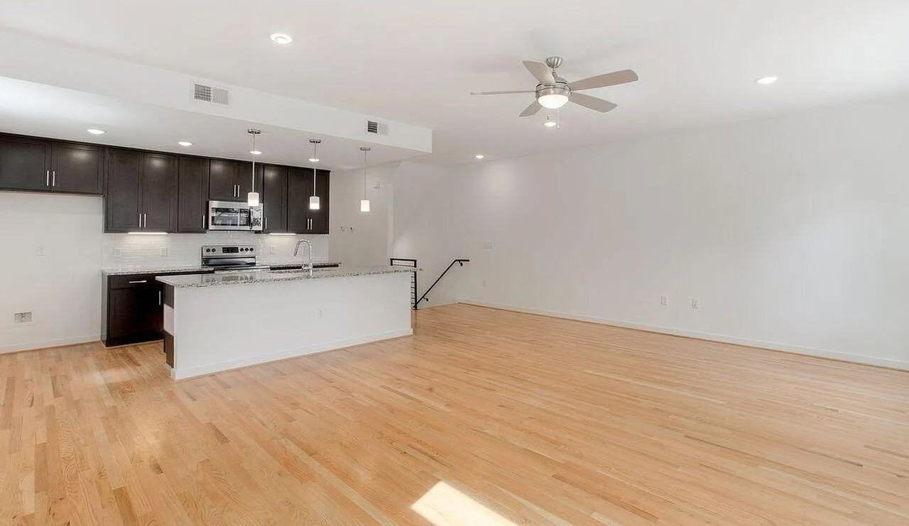 1212 Porter St #B - Photo 2 of 17