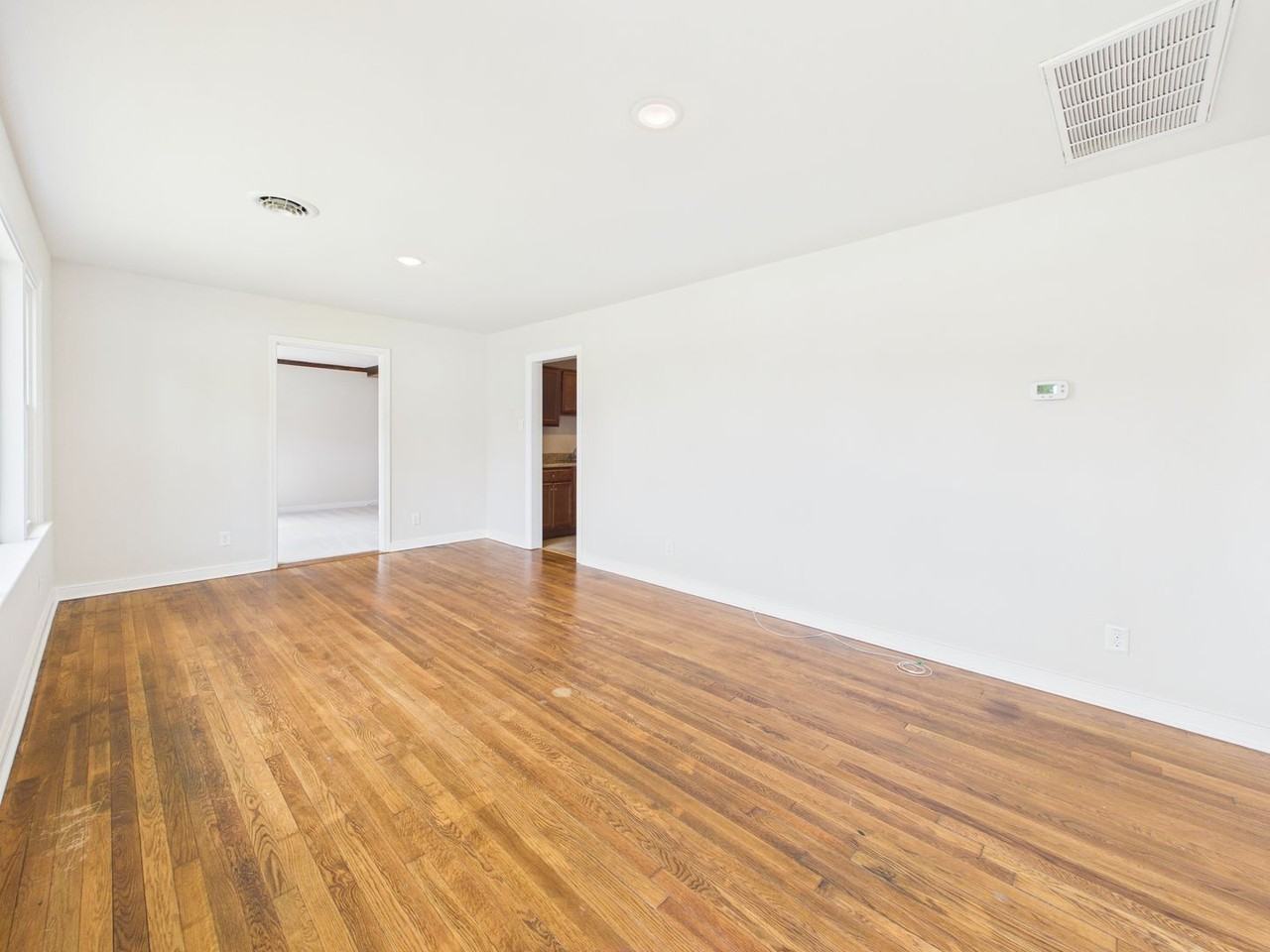 1706 Catalina Dr - Photo 4 of 28