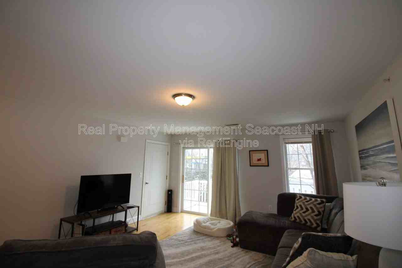 20 Hanson St #6 - Photo 4 of 21