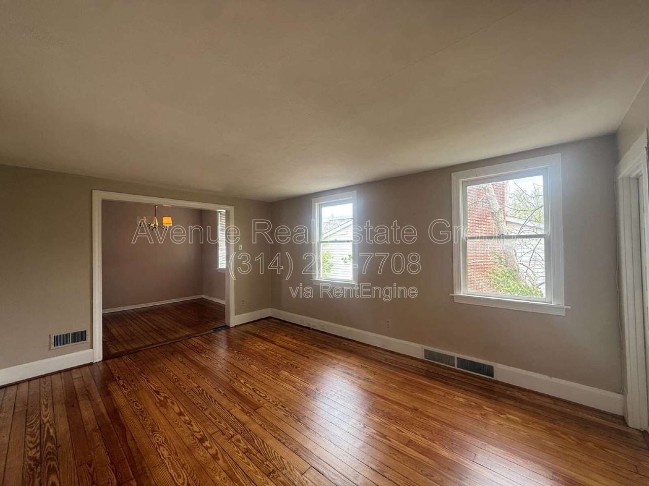 240 W Essex Ave - Photo 4 of 11