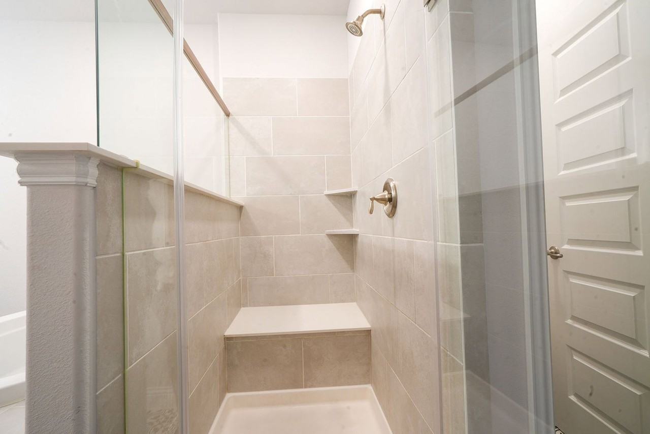 2130 Argolis Dr - Photo 7 of 7