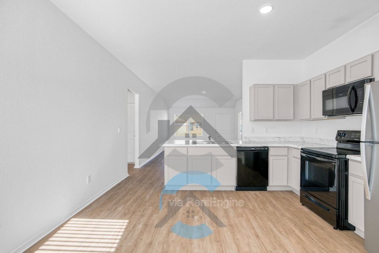 1265 Cowbell St - Photo 6 of 15