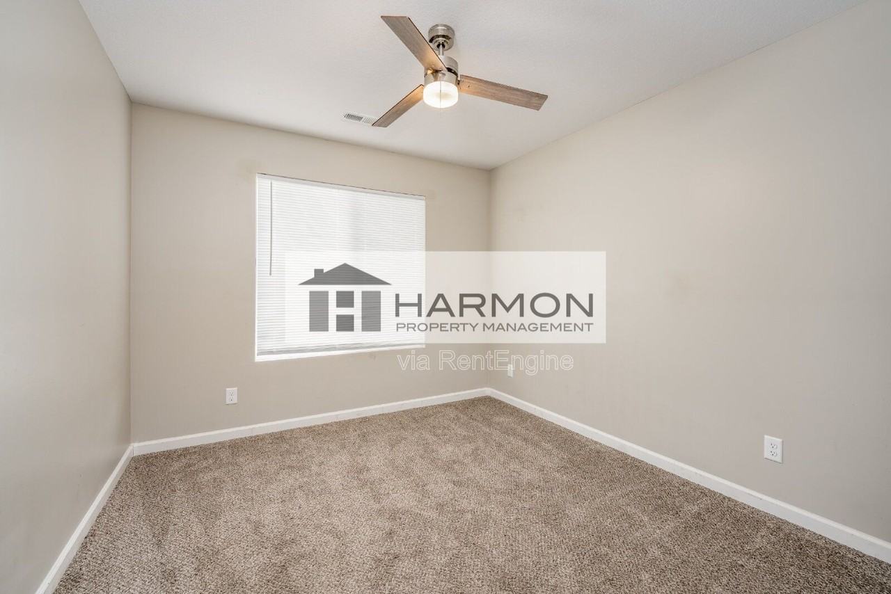 416 N Georgie Ave - Photo 5 of 14