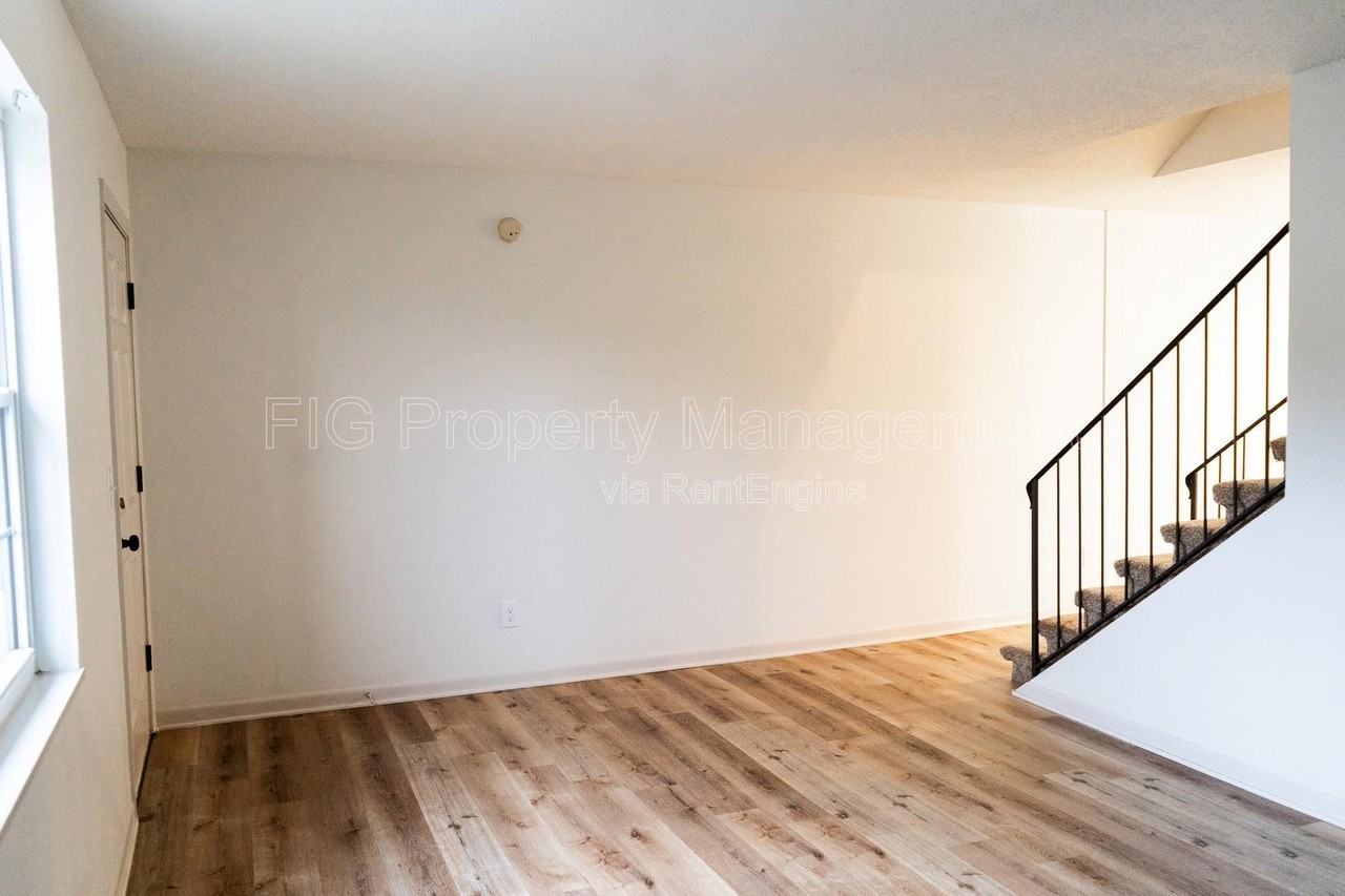 3120 E Governor John Sevier Hwy - Photo 2 of 21