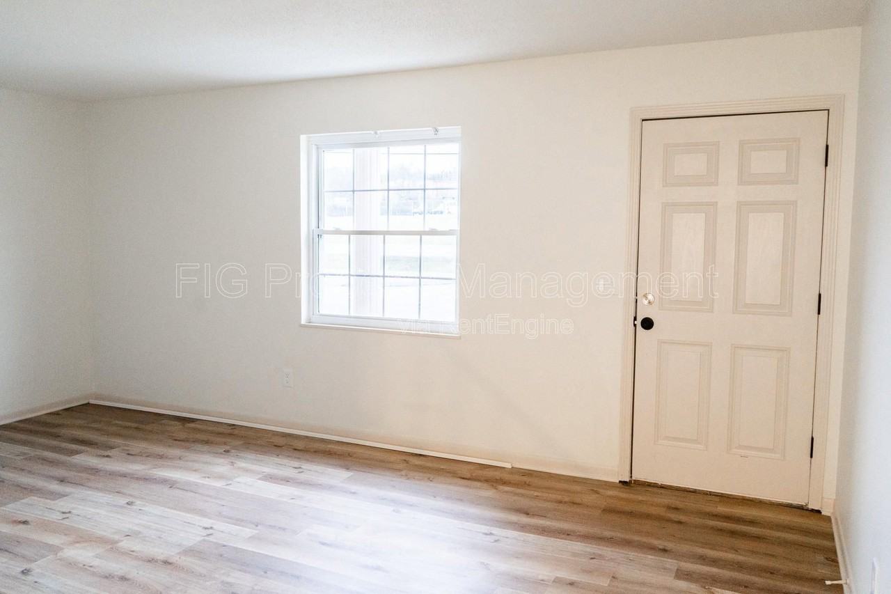 3120 E Governor John Sevier Hwy - Photo 3 of 21