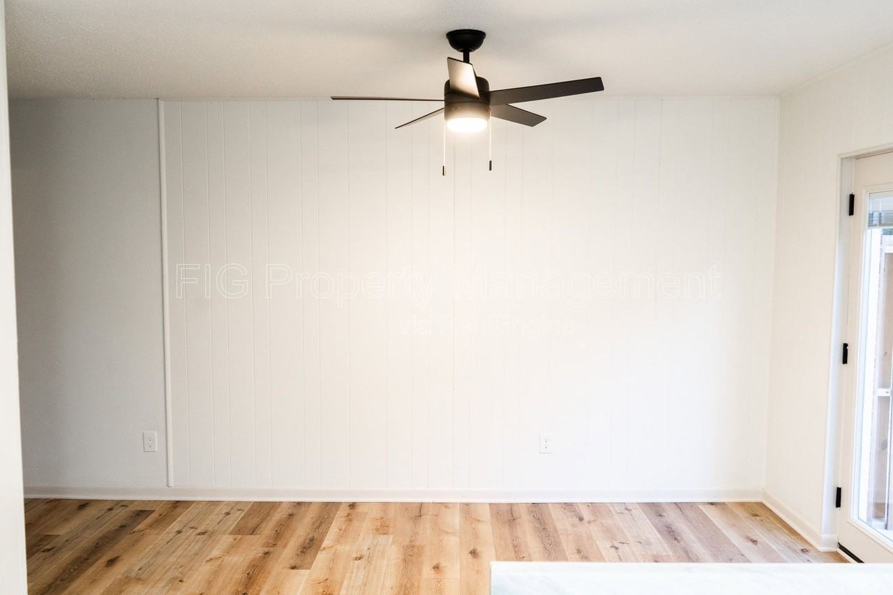 3120 E Governor John Sevier Hwy - Photo 6 of 21