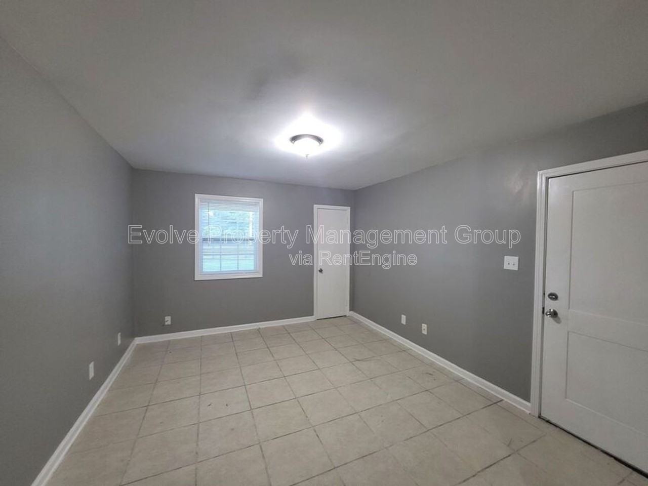 4649 Royal Ridge Dr #8 - Photo 6 of 7