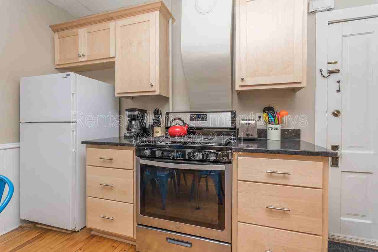 713 26th Ave S #1 - Photo 2 of 13