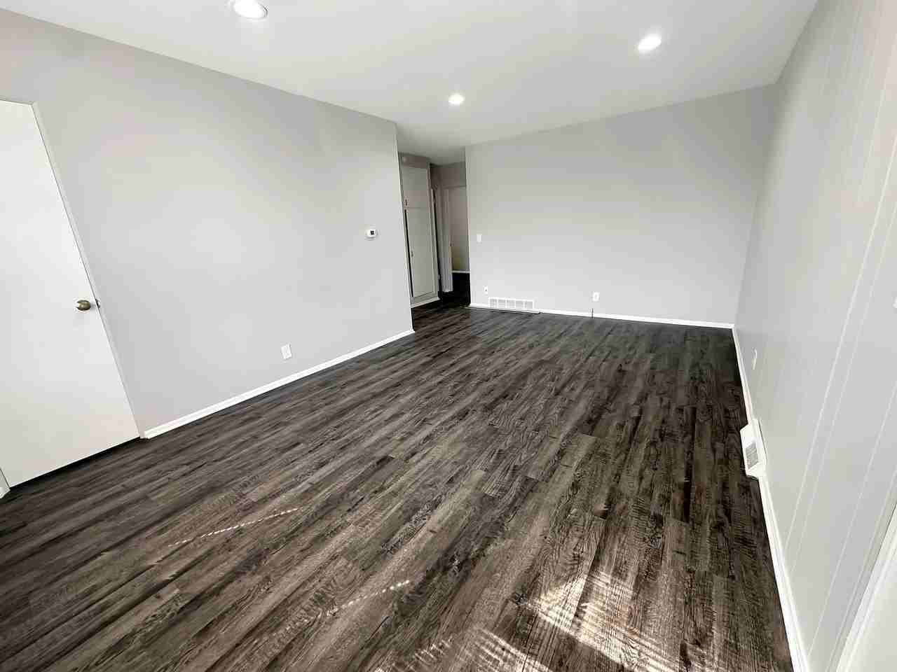 23 Ridgewood St - Photo 6 of 9