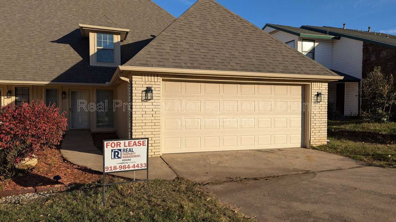 7015 S 78th East Ave - Photo 2 of 8