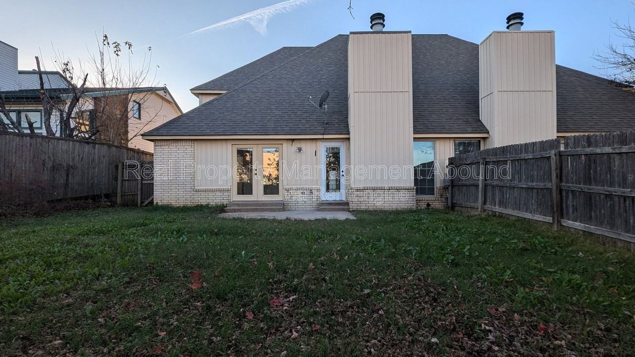 7015 S 78th East Ave - Photo 3 of 8