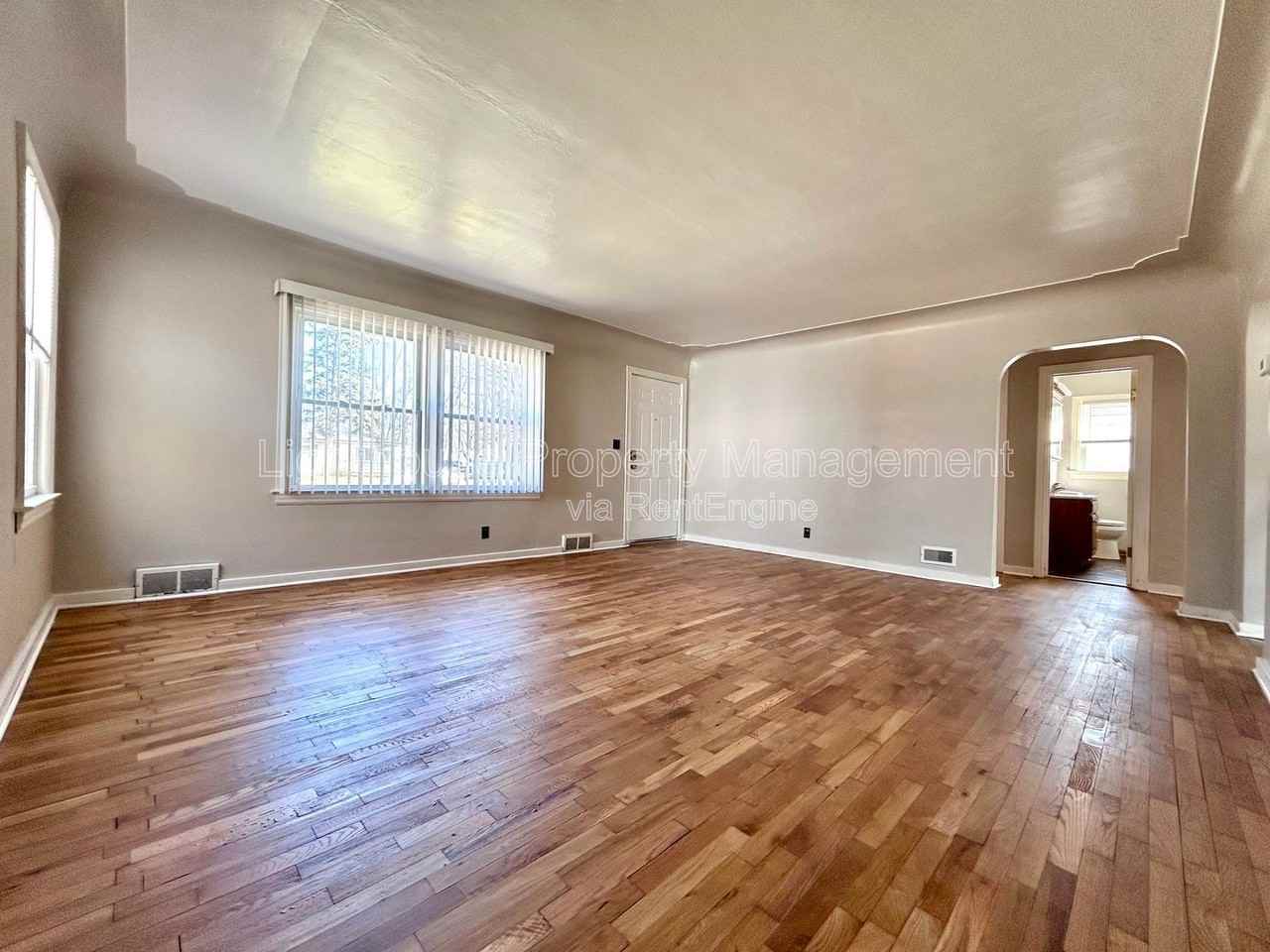 527 Ferndale Ave Nw - Photo 2 of 16