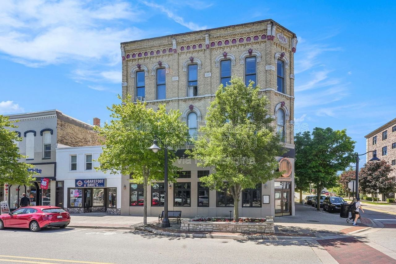 100 Washington Ave #204 - Photo 3 of 14