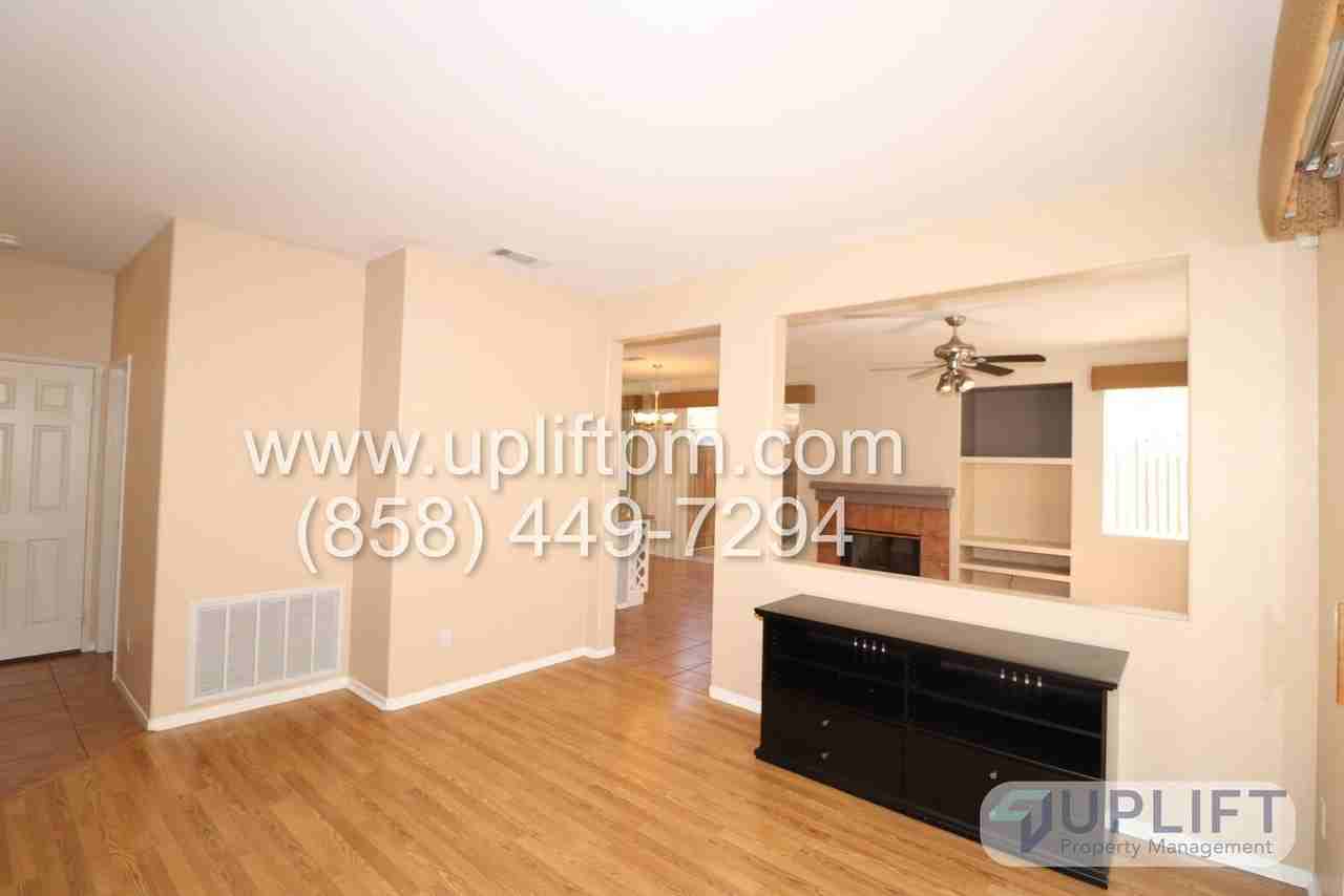 9459 Compass Point Dr S - Photo 5 of 20